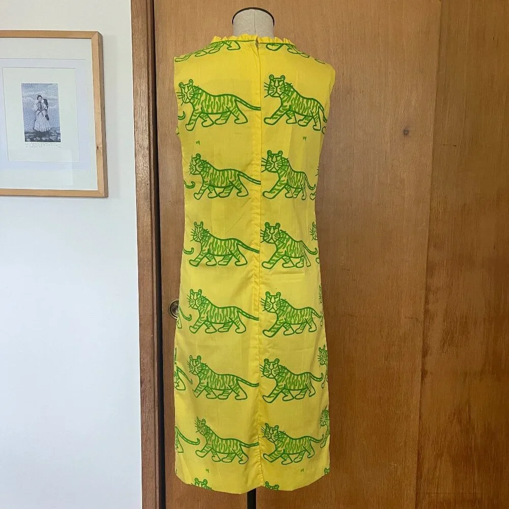 Vintage RARE Vested Gentress 1960s Tiger Print A-line dress - Picture 4 of 7